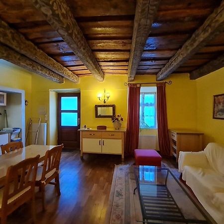 Magic Central Attic Apartment Prague Extérieur photo